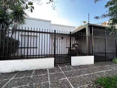 Casa - Venta - Argentina, RAMOS MEJIA - ESPORA 1075