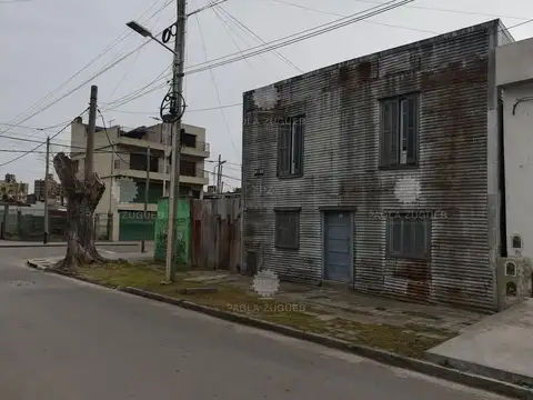 Nicolas Avellaneda 1400