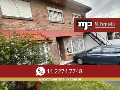 Encantador PH 3 ambientes con patio, cochera y gran luminosidad- En Alquiler