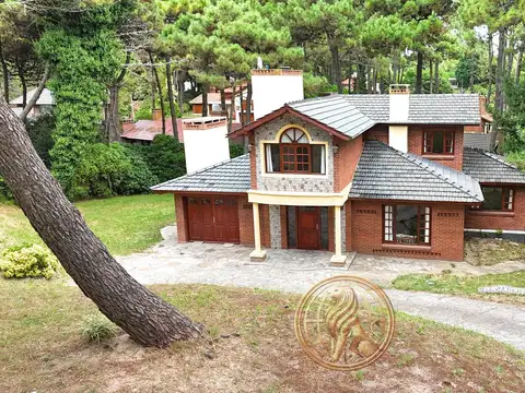 Casa en Alquiler Temporal en Pinamar, USD 1.600