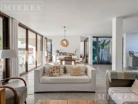 Casa en venta en Barbarita - Corredor Bancalari