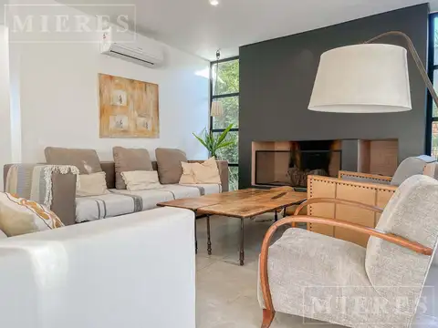 Casa en Venta al Este