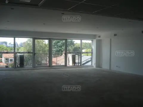 Oficina en Venta con 16 cocheras