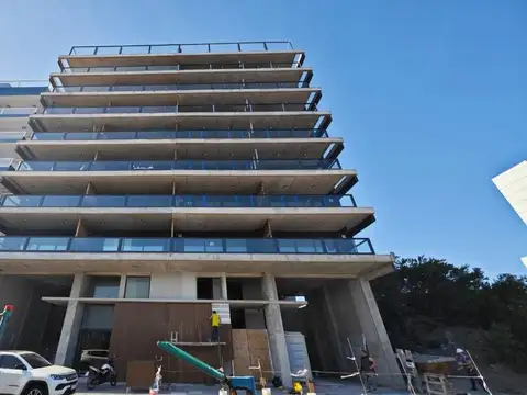 VENTA SEMIPISO A ESTRENAR FRENTE AL MAR. PISO 2