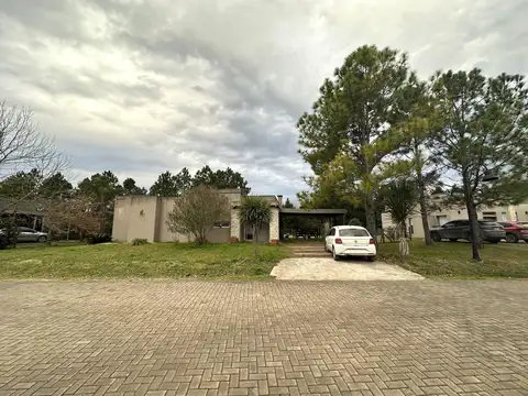 Casa en Venta en Campana, USD 163.000