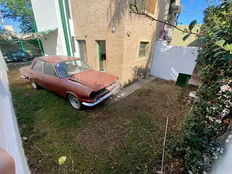 ALQUILA DUPLEX 2 DORMI COCHERA URCA