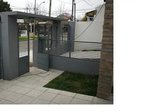 Depto Tipo Casa en Venta de 4 ambientes