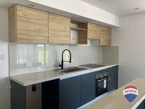 Avenida Félix Aguilar 2300