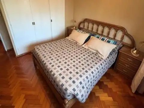 excelente semipiso 4 ambientes al frente