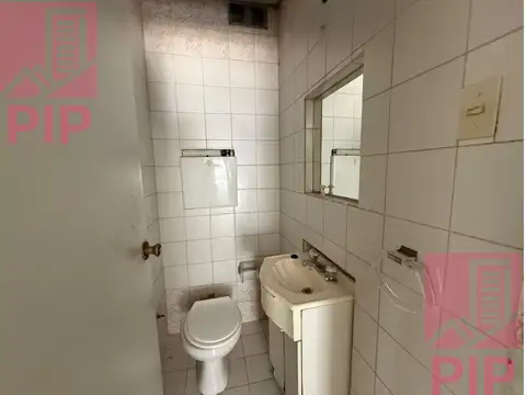 Casa 5 ambientes con 1 baño