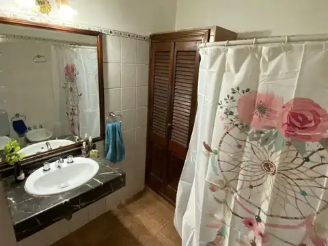 CASA EN VENTA EN ARROYITO APTA CREDITO