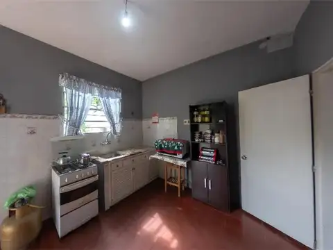 2 Viviendas en Excelente Ubicación