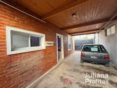 Casa 3 ambientes con 1 baño