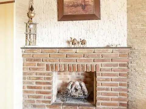 VENTA LOCAL CON VIVIENDA  314 M2 VALENTIN ALSINA