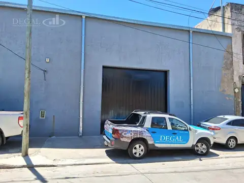 Depósito en Caseros