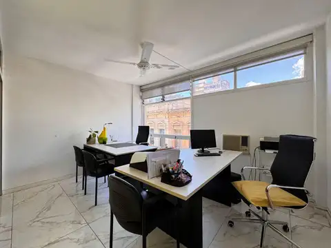 VENTA - Oficina de 27 m2 en pleno Centro de Rosario (opción amueblada)