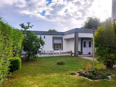 Casa  VENTA de 3 ambientes en Marcos PAZ PERMUTA