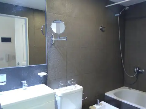 Amplio Monoambiente en Alquiler a una cuadra de la playa, Valeria Del Mar, Pinamar