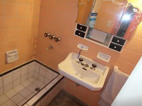 Depto Tipo Casa 4 ambientes con 1 baño