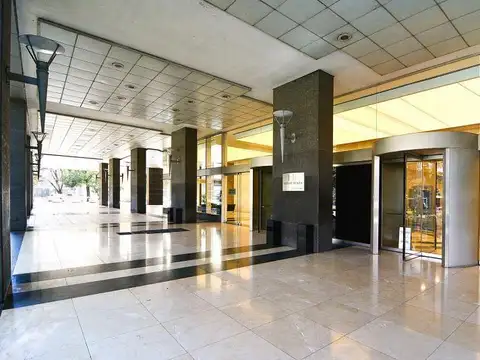 Excelente planta en piso alto de la Torre Laminar, Catalinas. Retiro