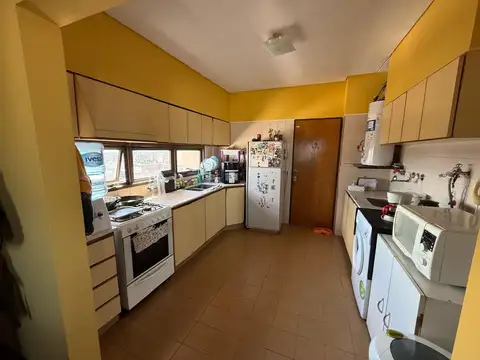 Departamento en Alquiler con 1 cocheras