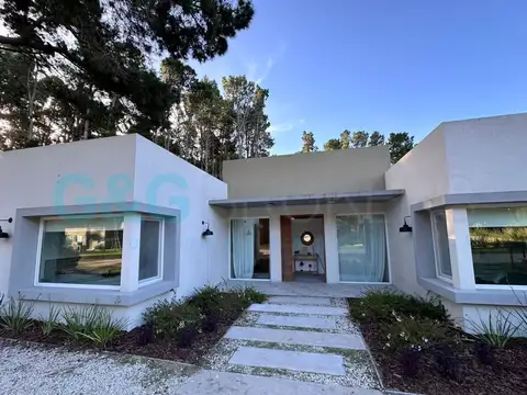 Casa en Venta en Barrio Cerrado Costa Esmeralda, USD 580.000