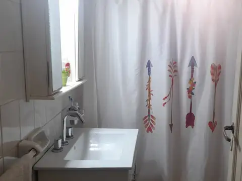 CASA IDEAL 2 FAMILIAS EN PLANTA BAJA EXCELENTE UBICACIÓN