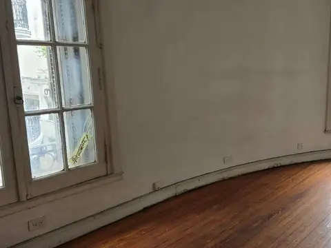 Oficina en Venta 70 años