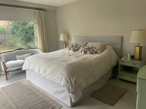 Casa en Alquiler Temporario en La Barra a 5 cuadras de la Playa de la Posta Del Cangrejo