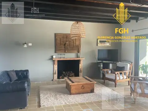 Casa 6 ambientes con 2 baños