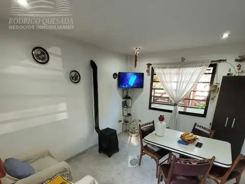 Depto Tipo Casa en Venta con 1 cocheras