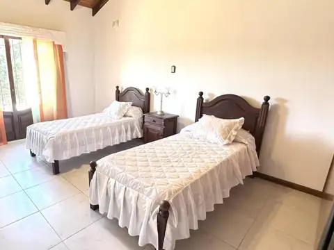 Casa en venta - 8 Dormitorios 7 Baños - Mar Azul