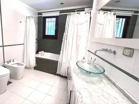 Casa en Venta de 8 dormitorios