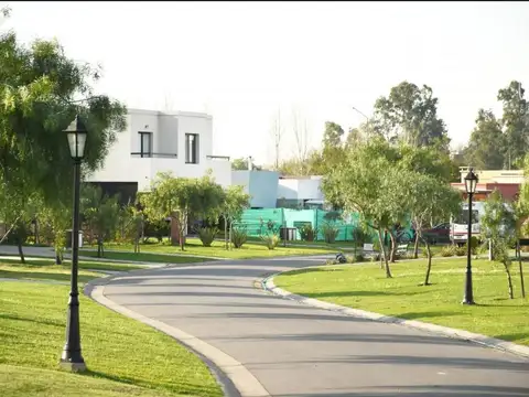 Venta lote interno - Barrio Santa Elisa Pilar del Este