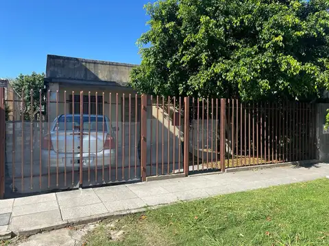 Depto Tipo Casa en Venta de 3 ambientes