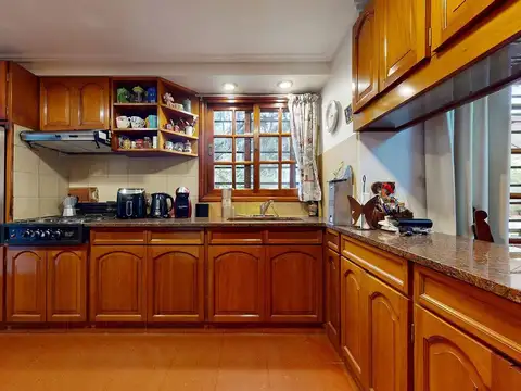 366 esquina 303, Ranelagh 300