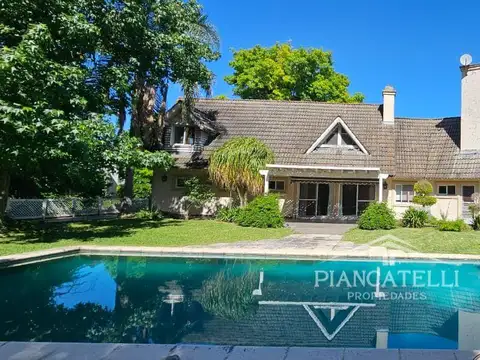 Casa en Venta con 4 habitaciones en San Diego