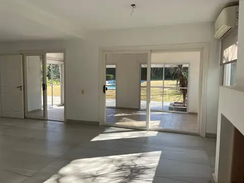 Casa en Venta en Club De Campo Pueyrredon, USD 365.000