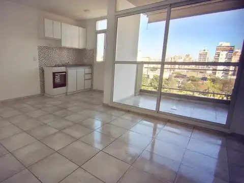 ALQUILER 1 DORMITORIO .BALCÓN. EDIFICIO CON PARRILLERO.