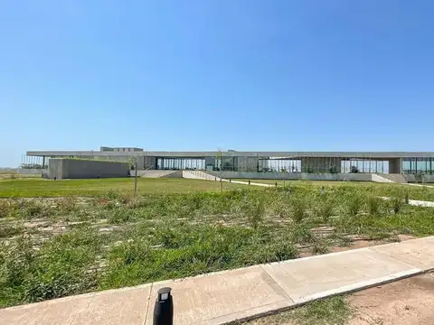 Terreno en Venta en Funes, USD 145.000