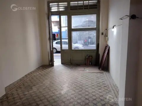 Carlos Calvo al 1100