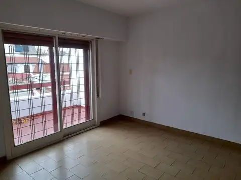 Casa en Venta en Parque Chacabuco, USD 260.000