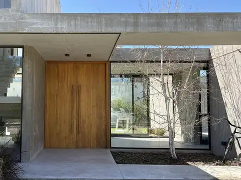 Casa en Venta en Barrio Cerrado La Candelaria, Bella Vista