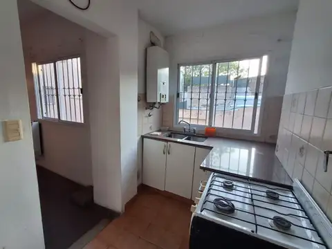Depto Tipo Casa en Venta en Villa Pueyrredon, USD 160.000