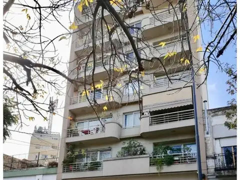Monoambiente al cfte con balcon actualmente alquilado