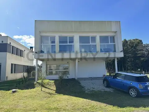 Venta Casa 4 Ambientes Barrio Privado Tierra del Mar