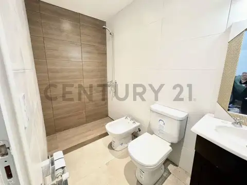 Casa 4 ambientes con 3 baños