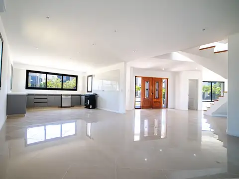 Casa en Venta en Don Bosco, USD 950.000