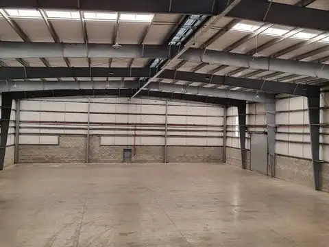 Galpon en Alquiler 40  mts Fondo