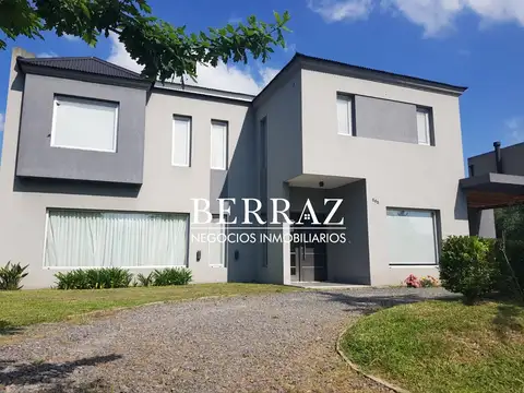 Casa Alquiler Amoblado 3 Dormitorios Barrio Sausalito Lote de 1500 m2 Pilar